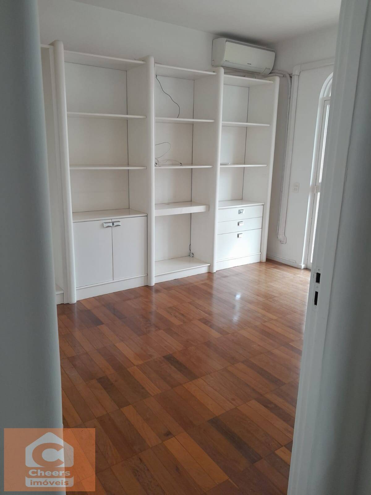 Apartamento para alugar com 3 quartos, 251m² - Foto 6