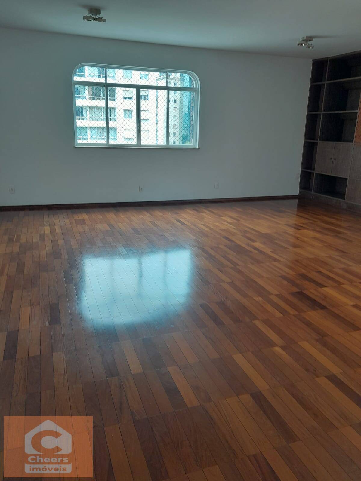 Apartamento para alugar com 3 quartos, 251m² - Foto 3