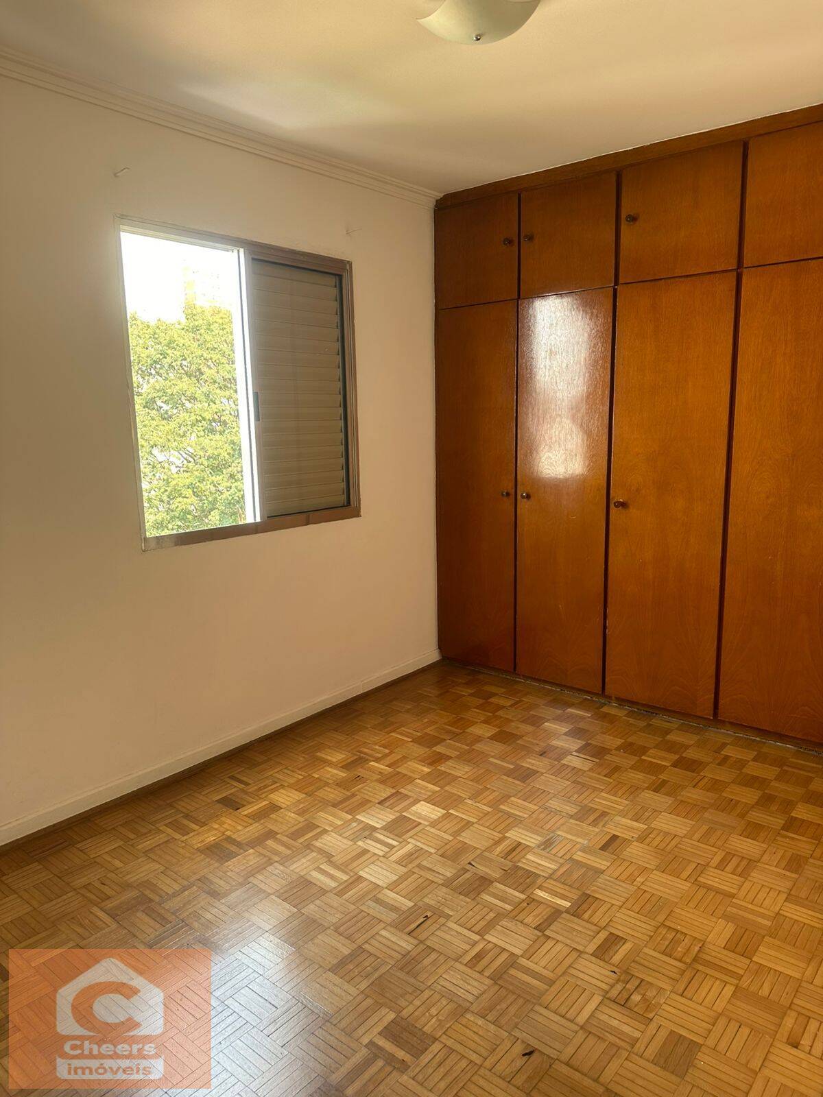 Apartamento à venda com 2 quartos, 60m² - Foto 4