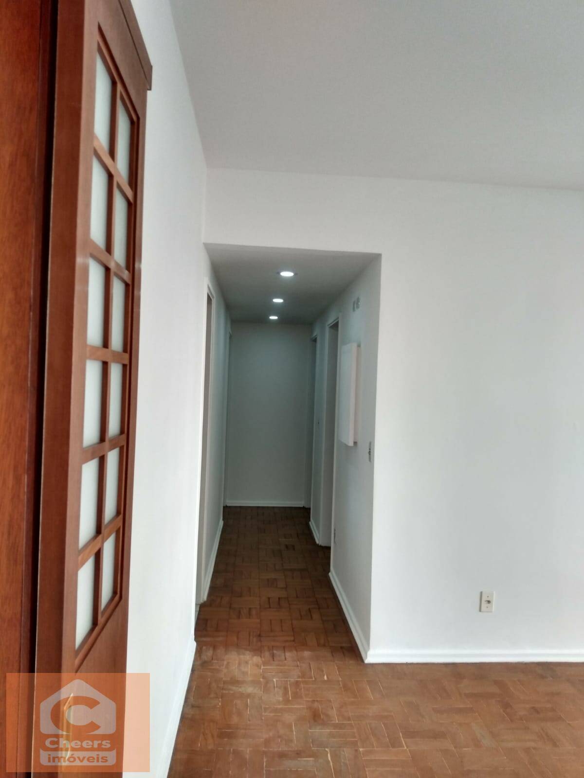 Apartamento à venda e aluguel com 3 quartos, 105m² - Foto 4