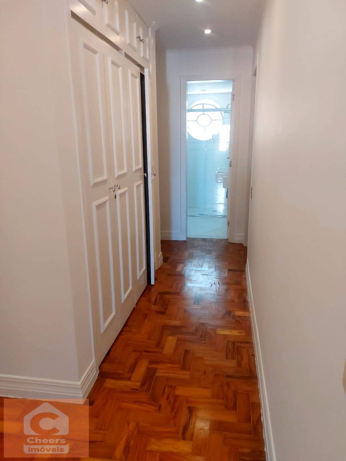 Apartamento para alugar com 4 quartos, 166m² - Foto 5