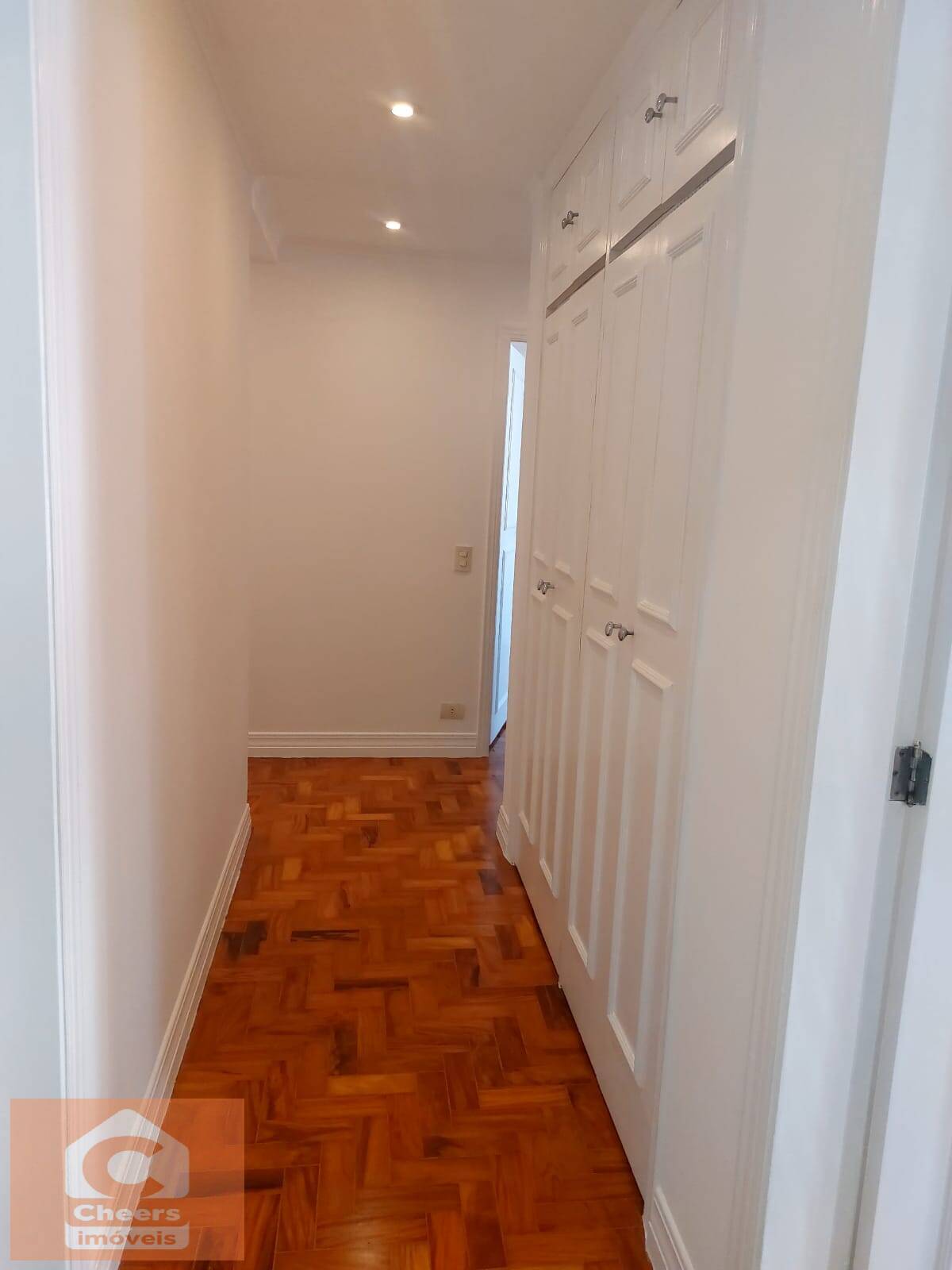 Apartamento para alugar com 4 quartos, 166m² - Foto 7