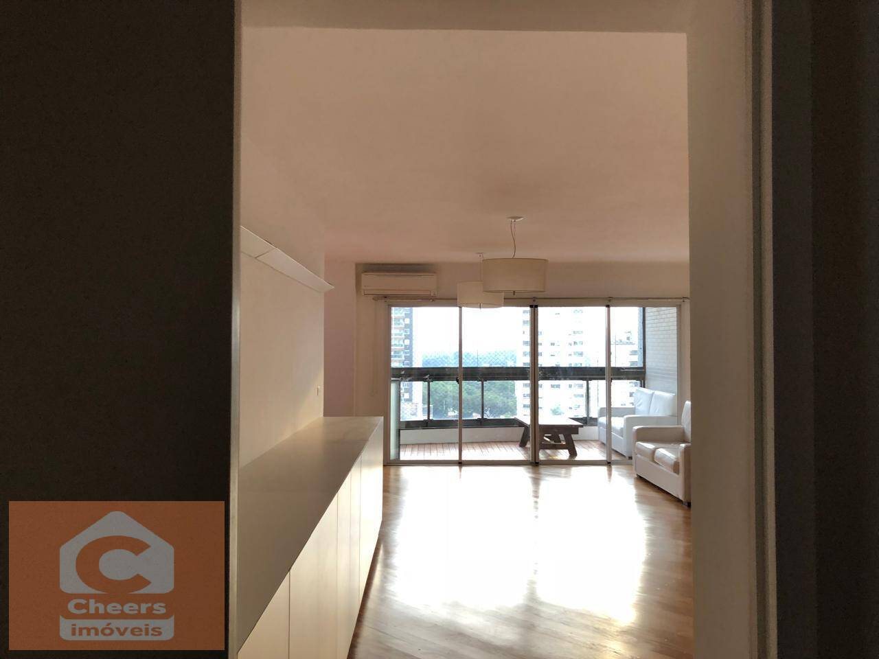 Apartamento para alugar com 3 quartos, 165m² - Foto 9