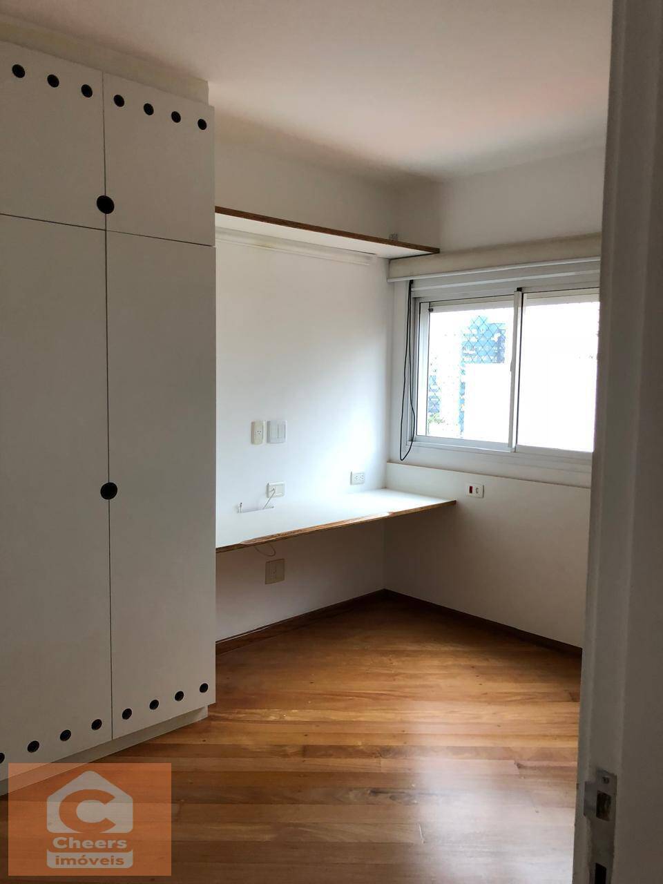 Apartamento para alugar com 3 quartos, 165m² - Foto 13