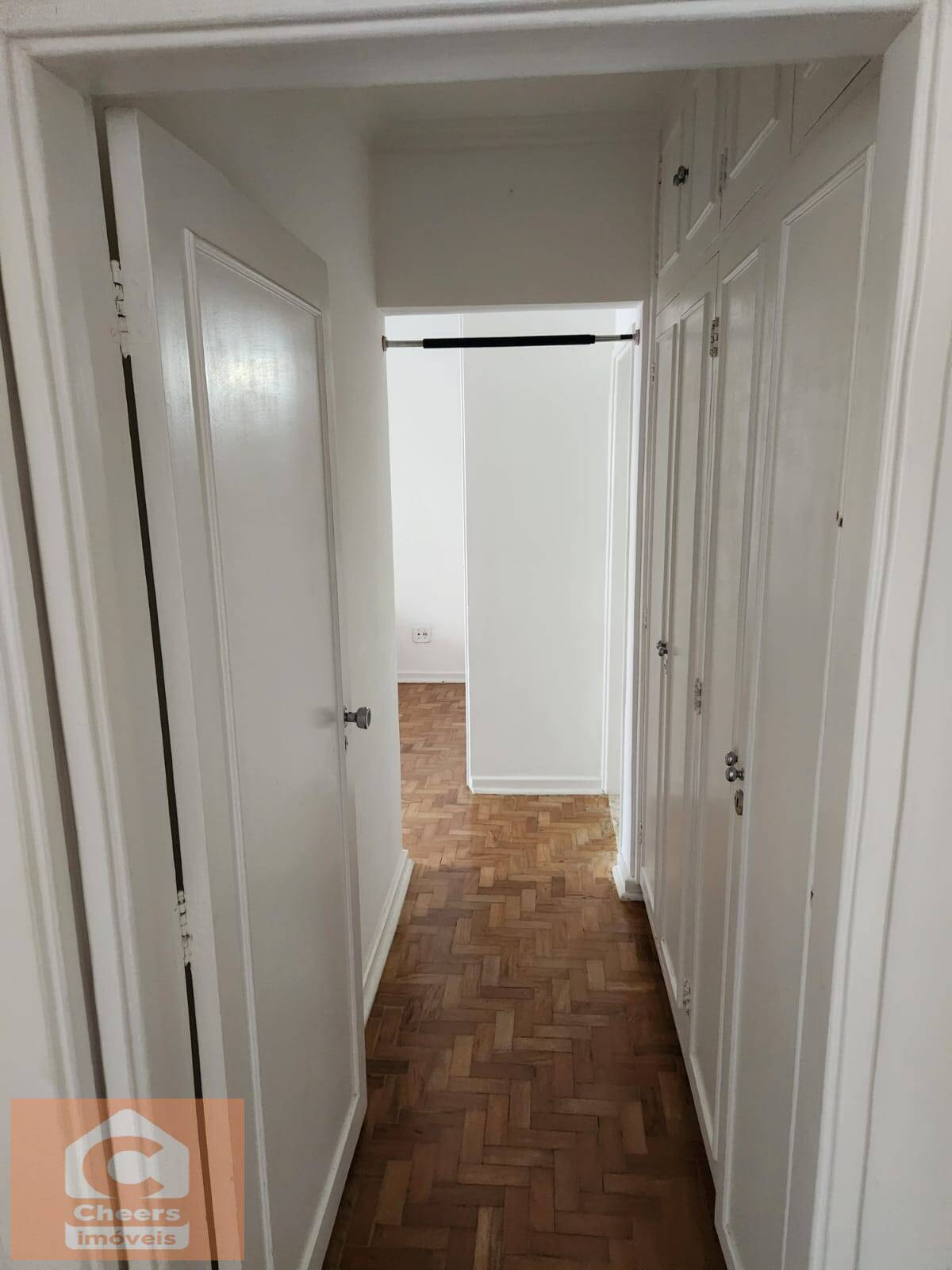 Apartamento para alugar com 3 quartos, 110m² - Foto 8