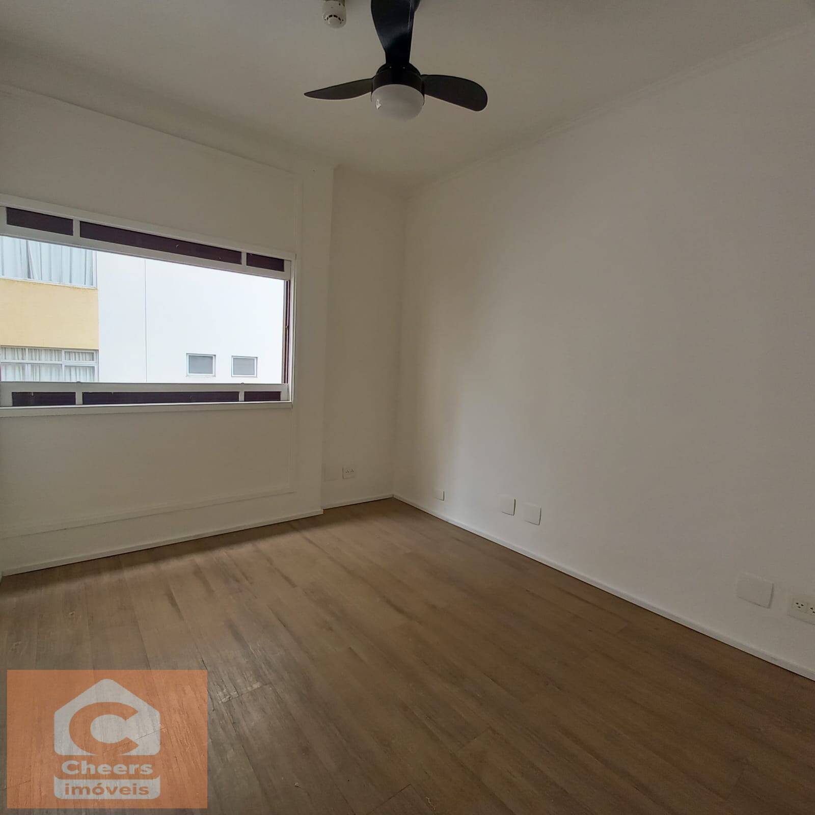 Prédio Inteiro para alugar, 79m² - Foto 1