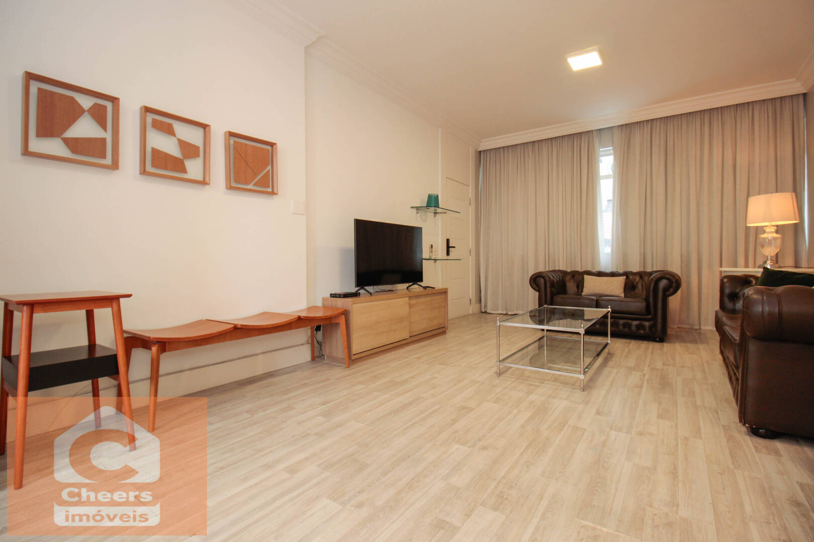 Apartamento para alugar com 3 quartos, 137m² - Foto 1