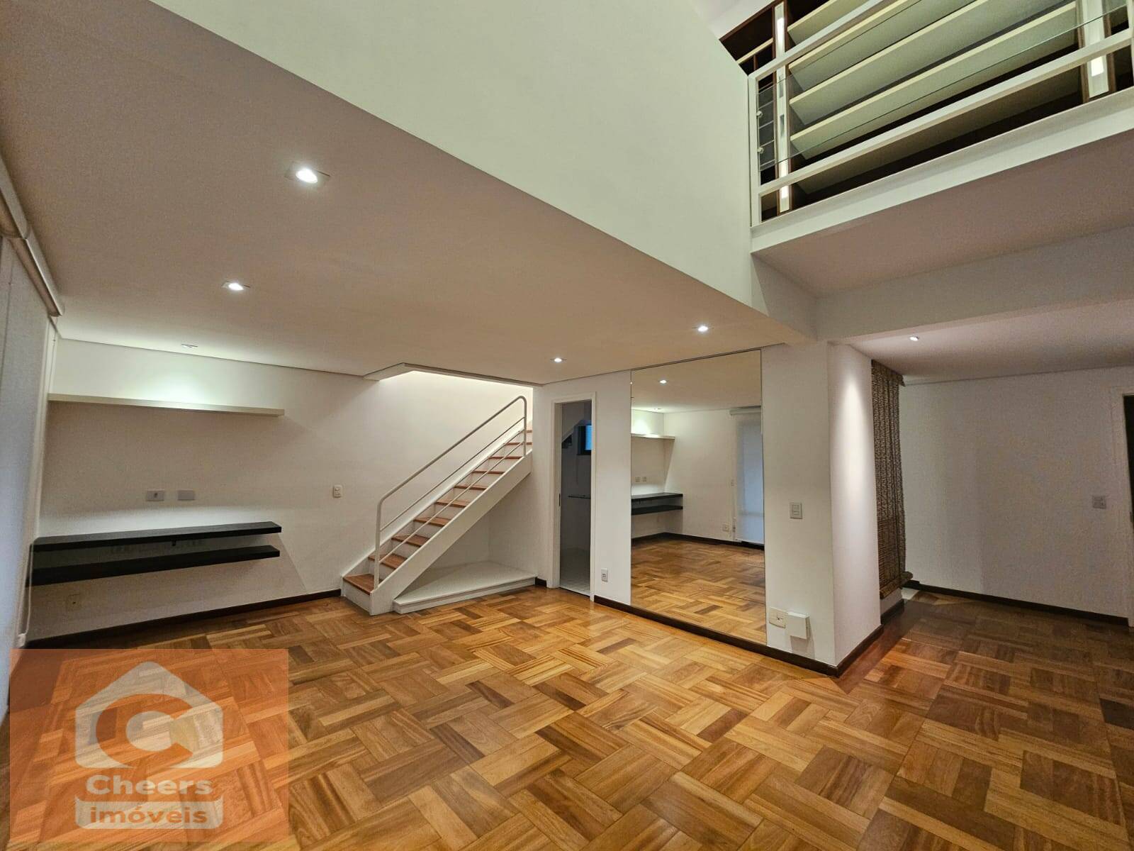 Apartamento para alugar com 2 quartos, 136m² - Foto 2