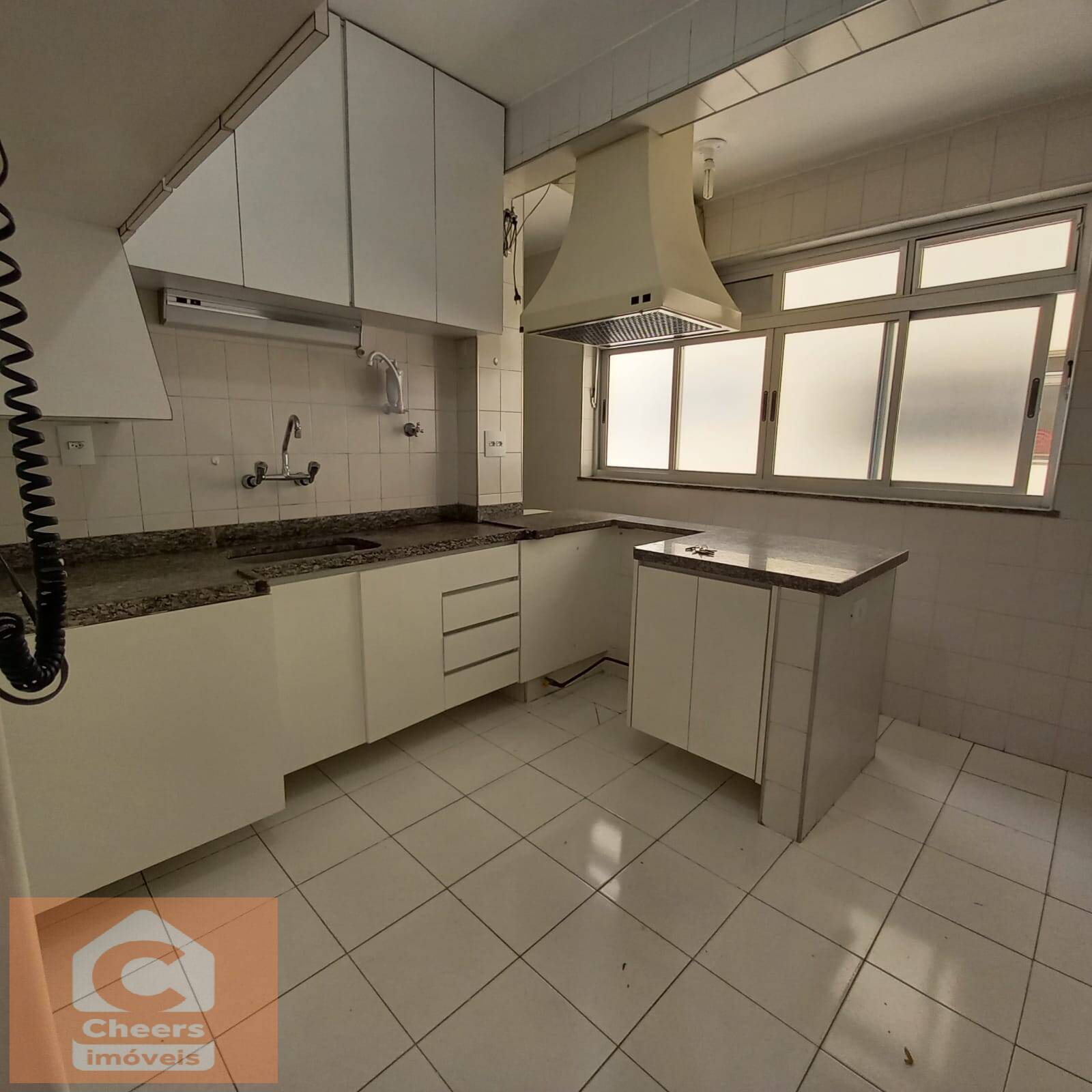 Apartamento para alugar com 3 quartos, 90m² - Foto 14