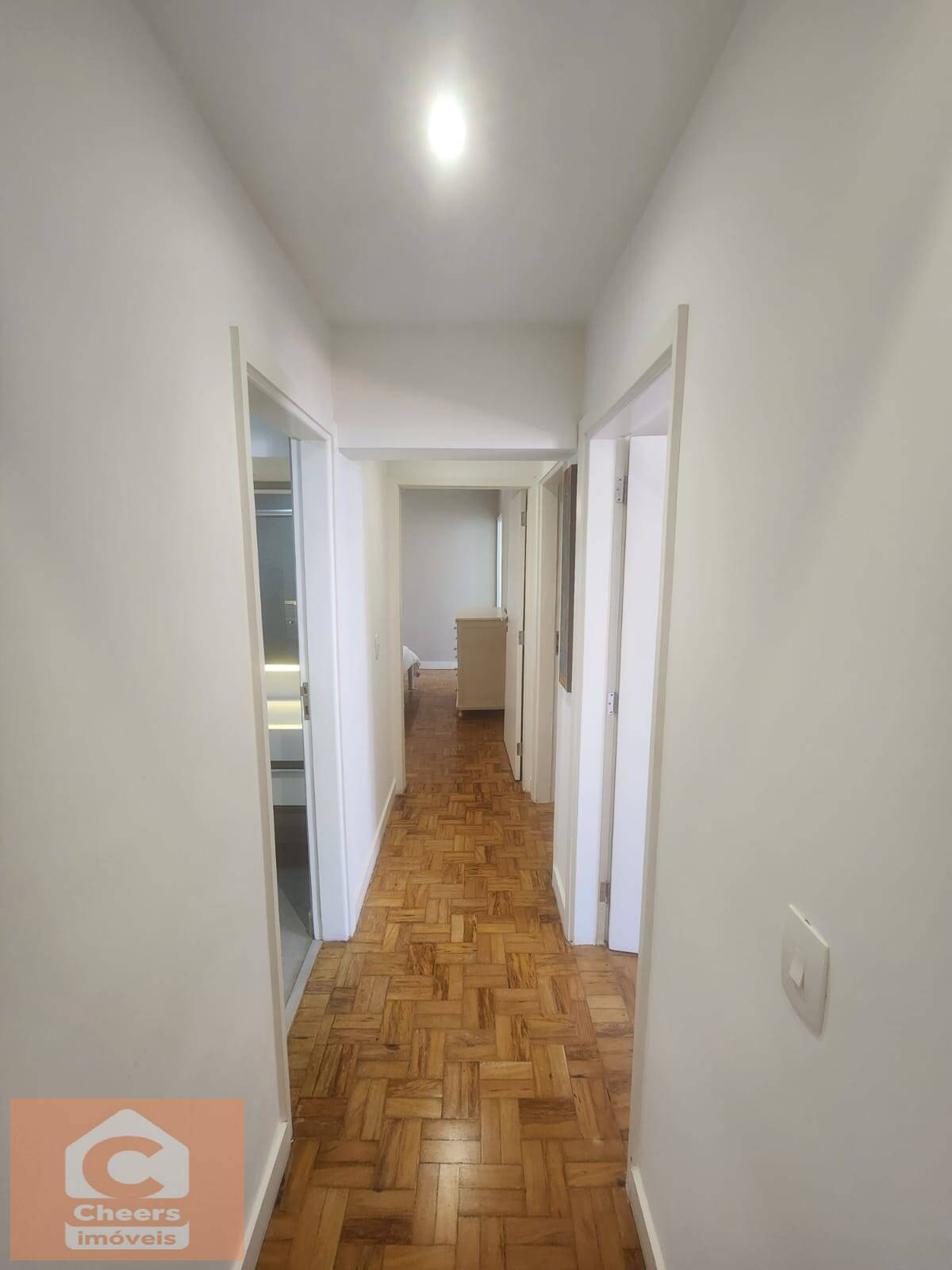 Apartamento para alugar com 3 quartos, 102m² - Foto 4