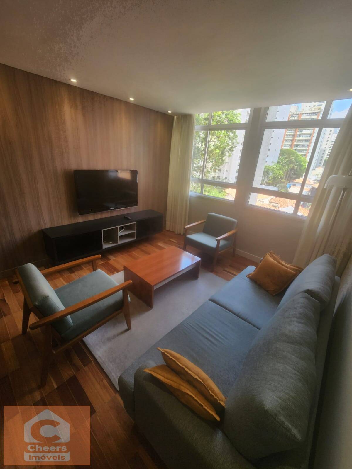 Apartamento para alugar com 3 quartos, 102m² - Foto 3