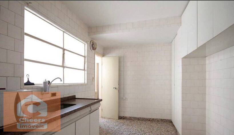 Apartamento para alugar com 3 quartos, 110m² - Foto 13