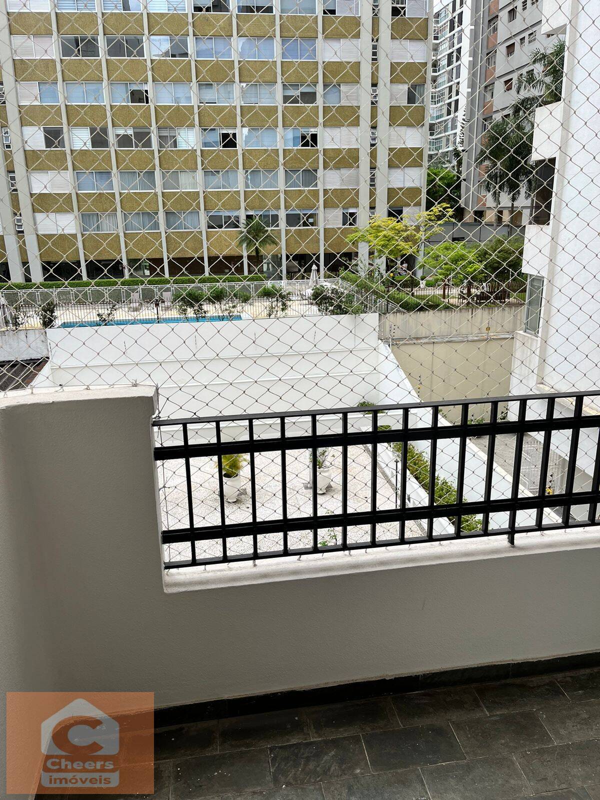 Apartamento para alugar com 3 quartos, 185m² - Foto 12