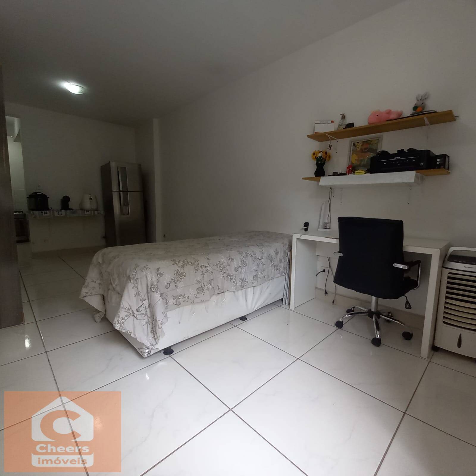 Apartamento à venda com 1 quarto, 30m² - Foto 3