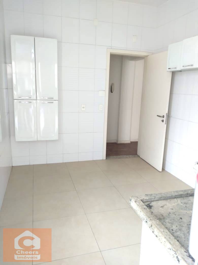 Apartamento à venda com 3 quartos, 113m² - Foto 13