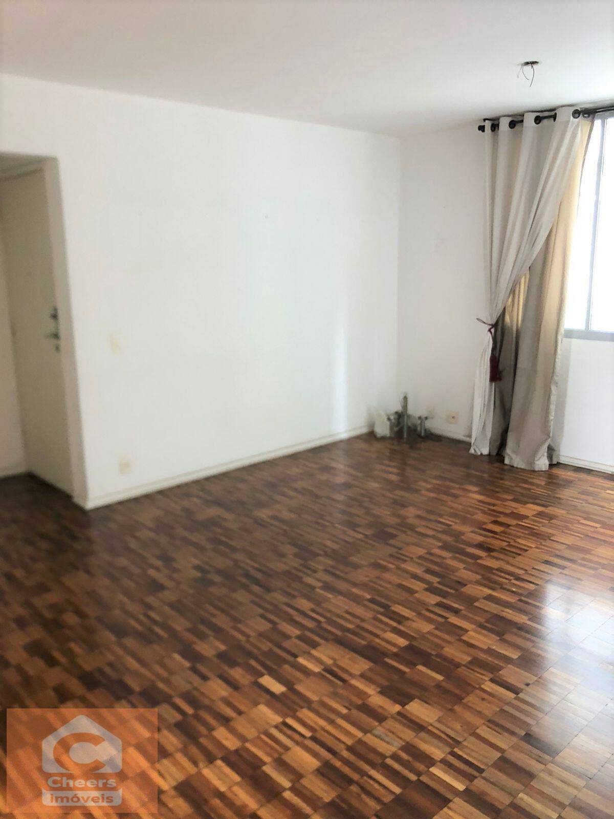 Apartamento para alugar com 3 quartos, 111m² - Foto 2