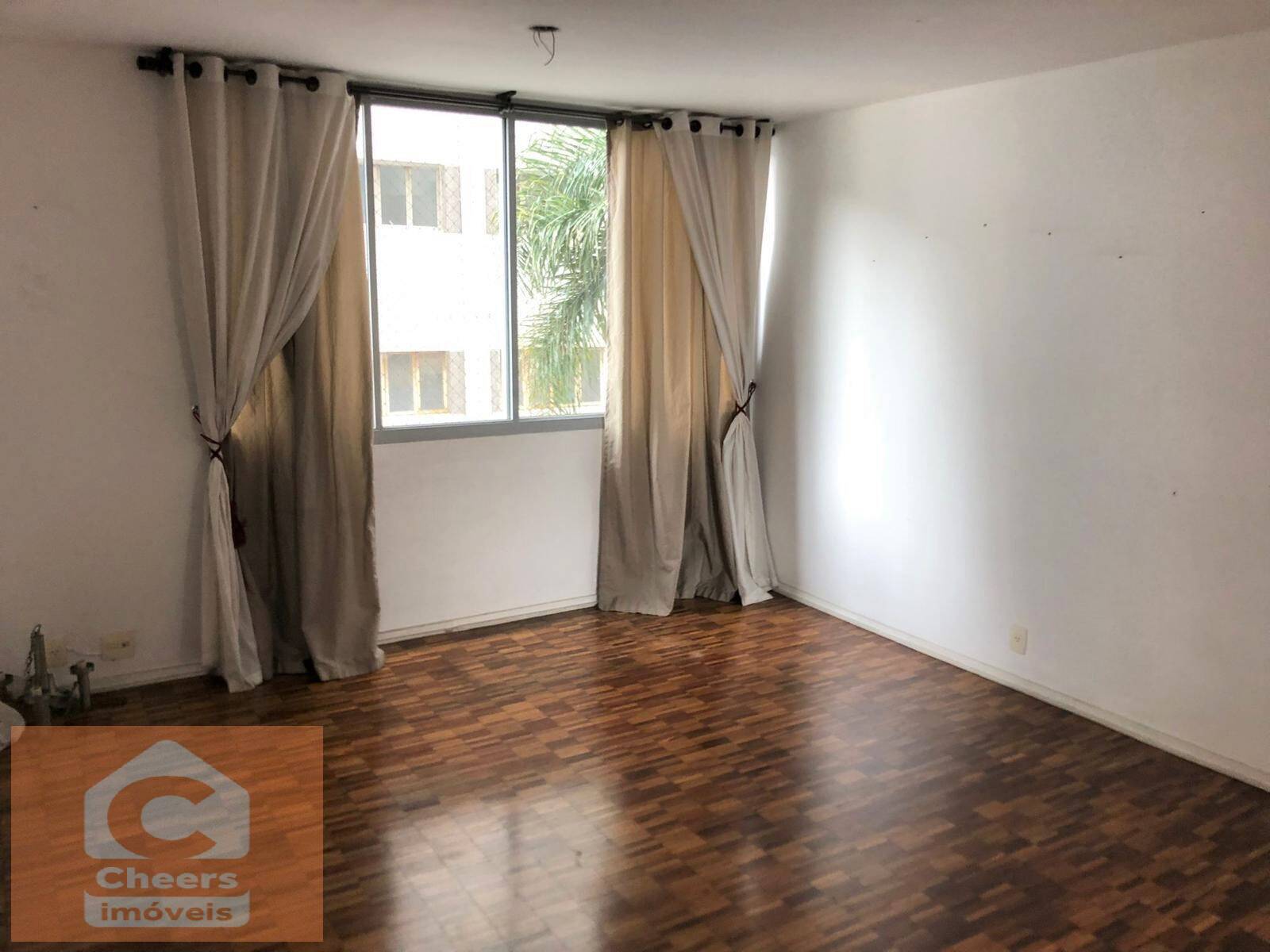 Apartamento para alugar com 3 quartos, 111m² - Foto 1