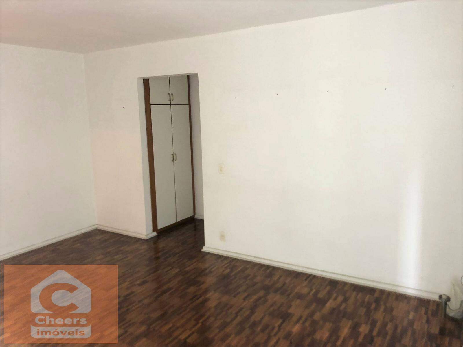 Apartamento para alugar com 3 quartos, 111m² - Foto 4