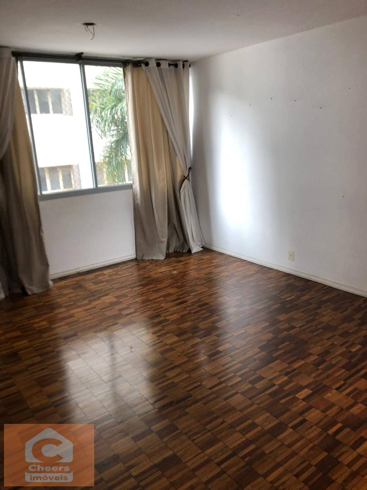 Apartamento para alugar com 3 quartos, 111m² - Foto 13