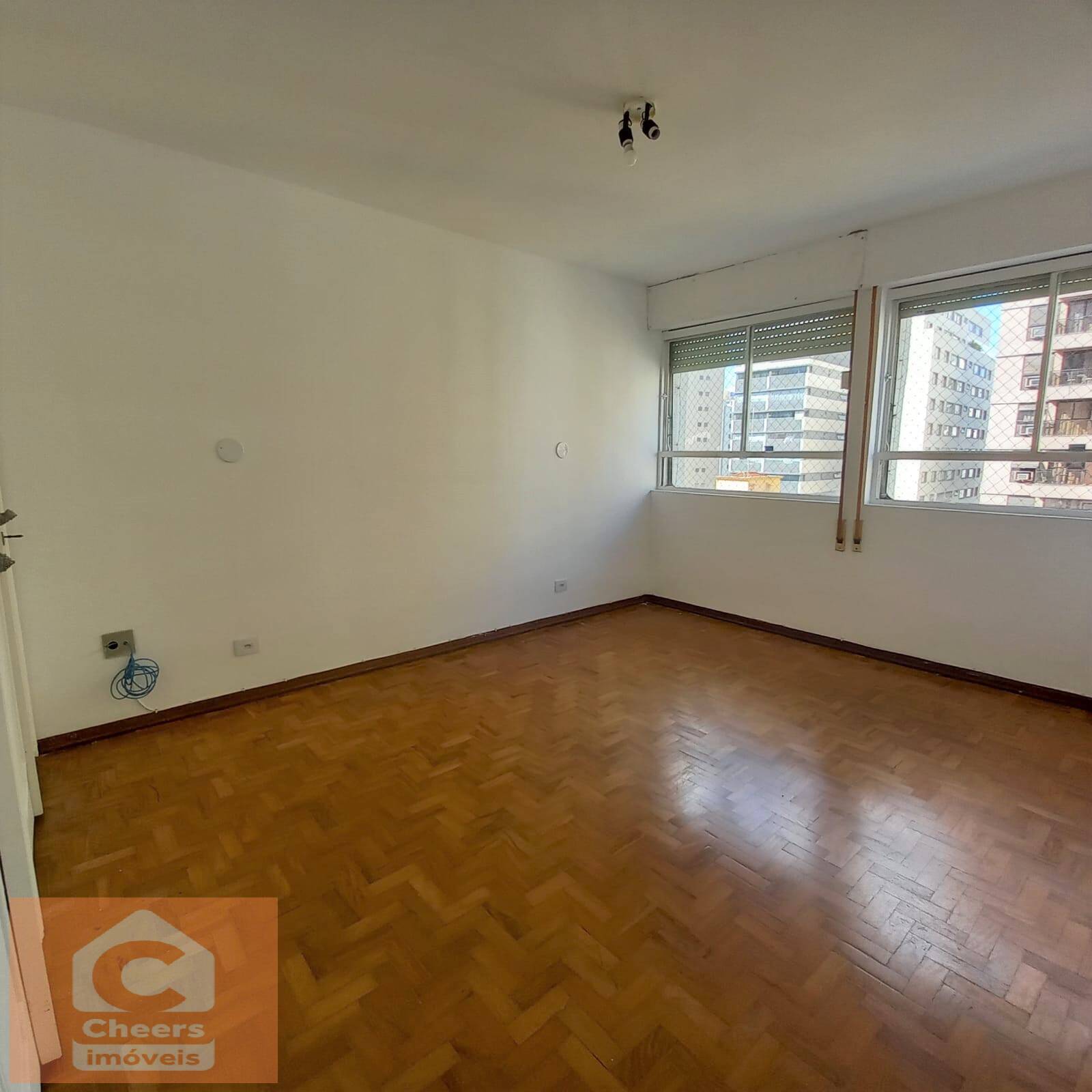 Apartamento para alugar com 3 quartos, 110m² - Foto 4