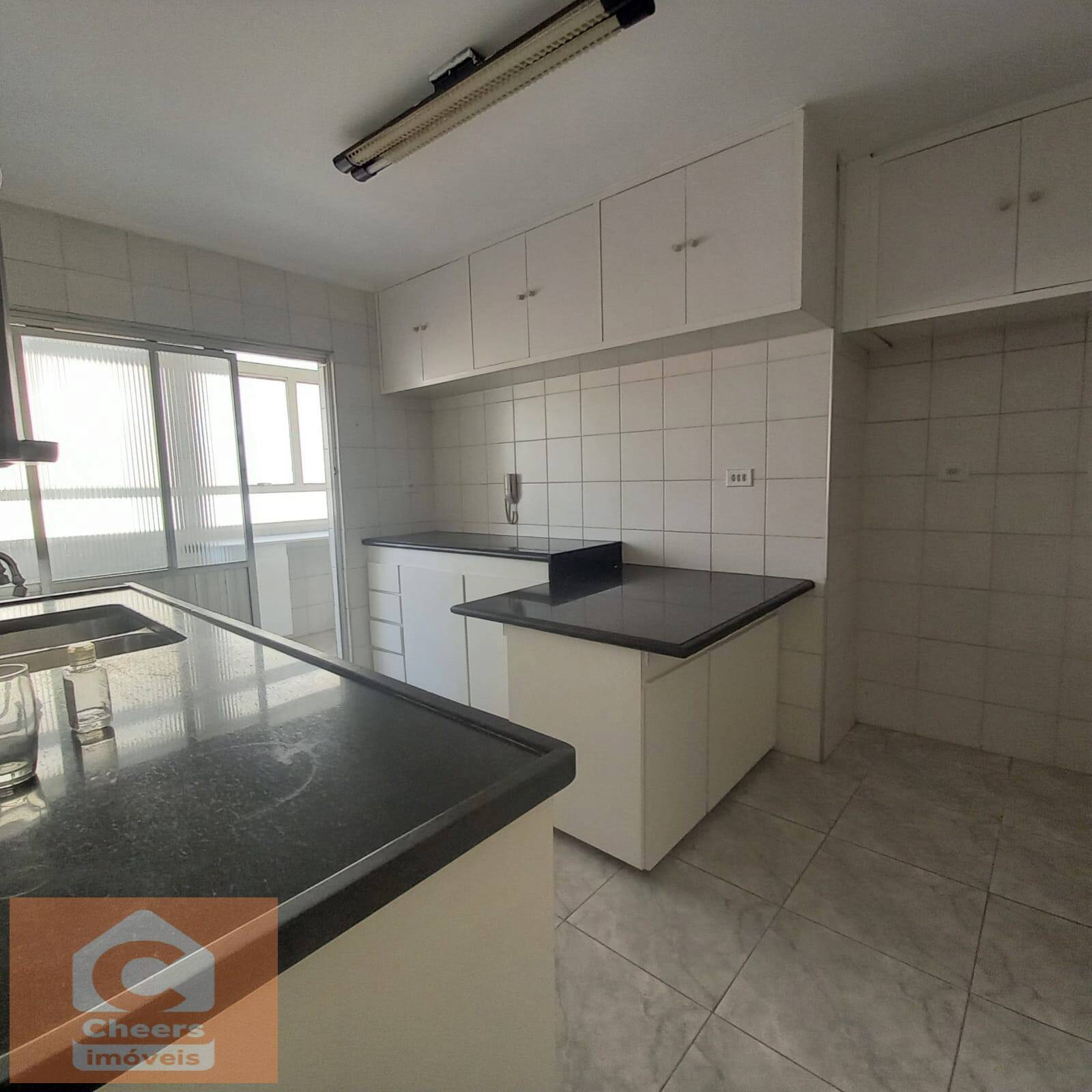 Apartamento para alugar com 3 quartos, 110m² - Foto 10