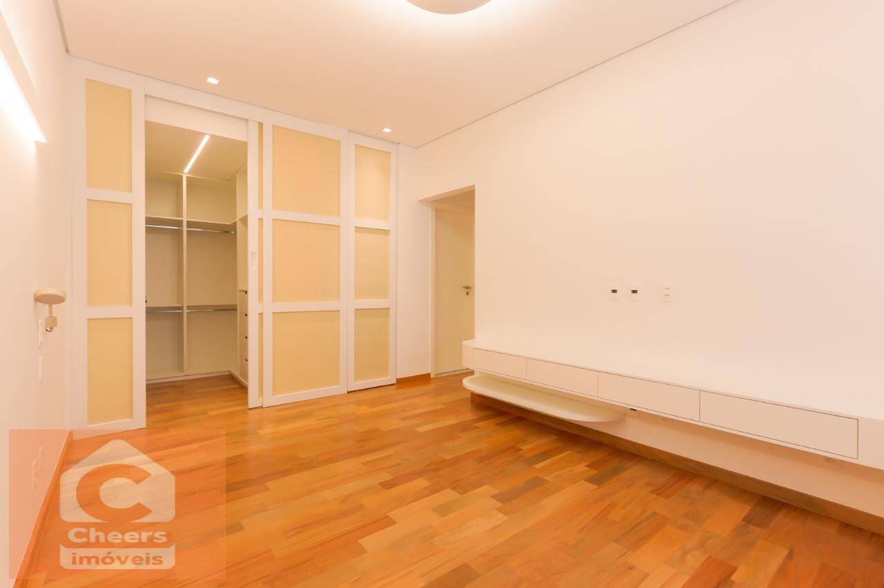 Apartamento para alugar com 3 quartos, 137m² - Foto 11