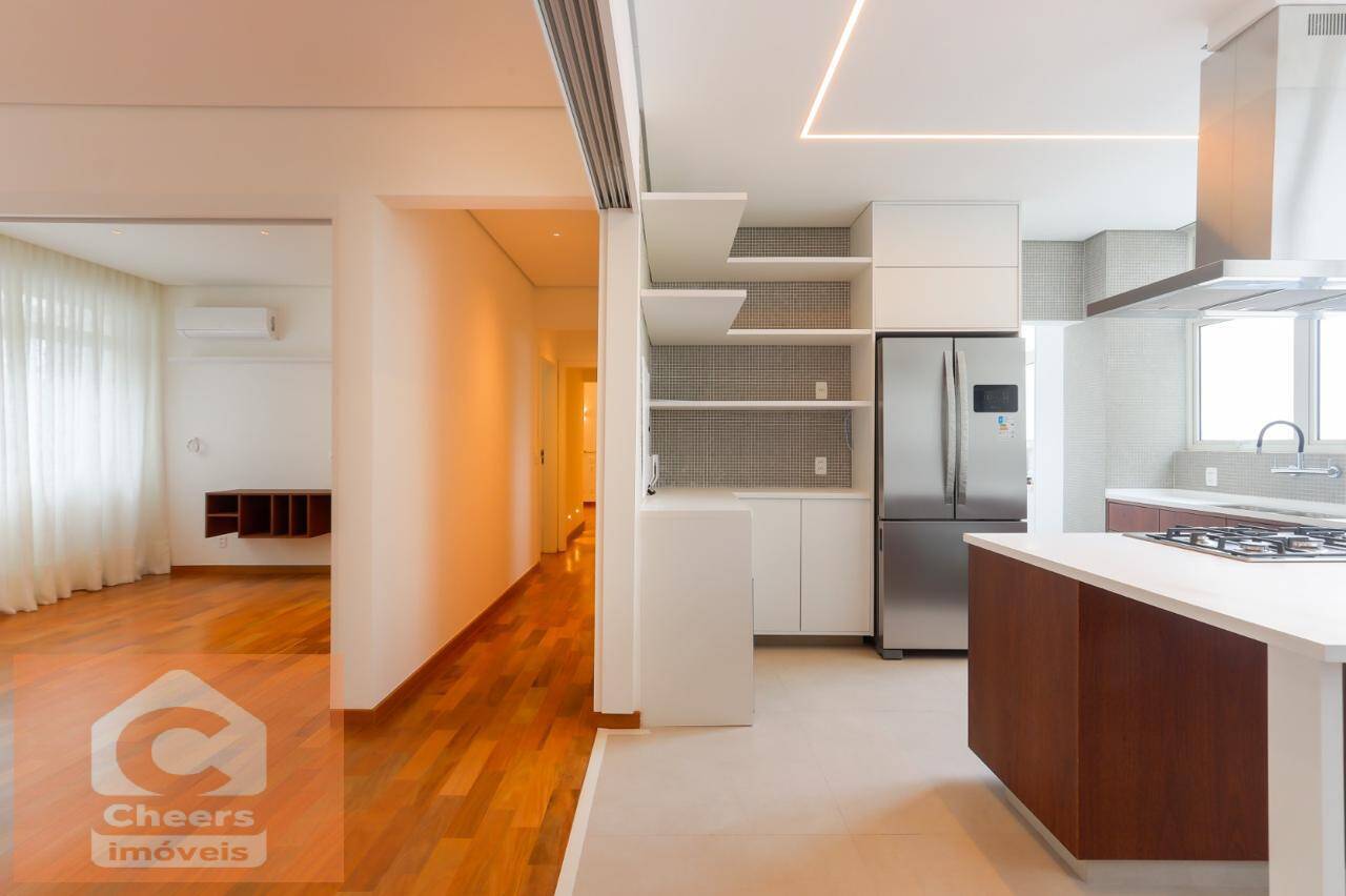 Apartamento para alugar com 3 quartos, 137m² - Foto 21