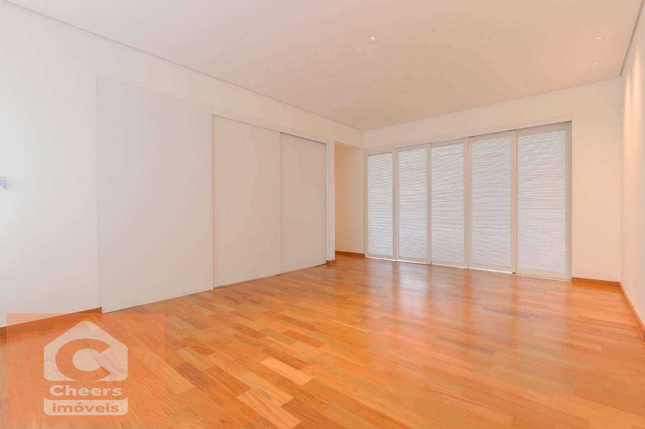 Apartamento para alugar com 3 quartos, 137m² - Foto 36