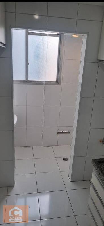 Apartamento para alugar com 2 quartos, 45m² - Foto 11