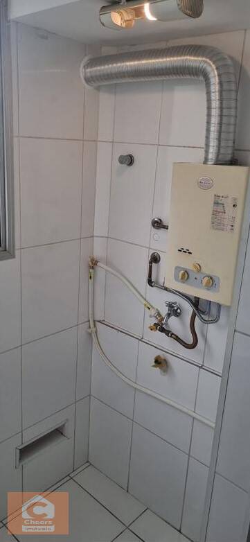 Apartamento para alugar com 2 quartos, 45m² - Foto 12