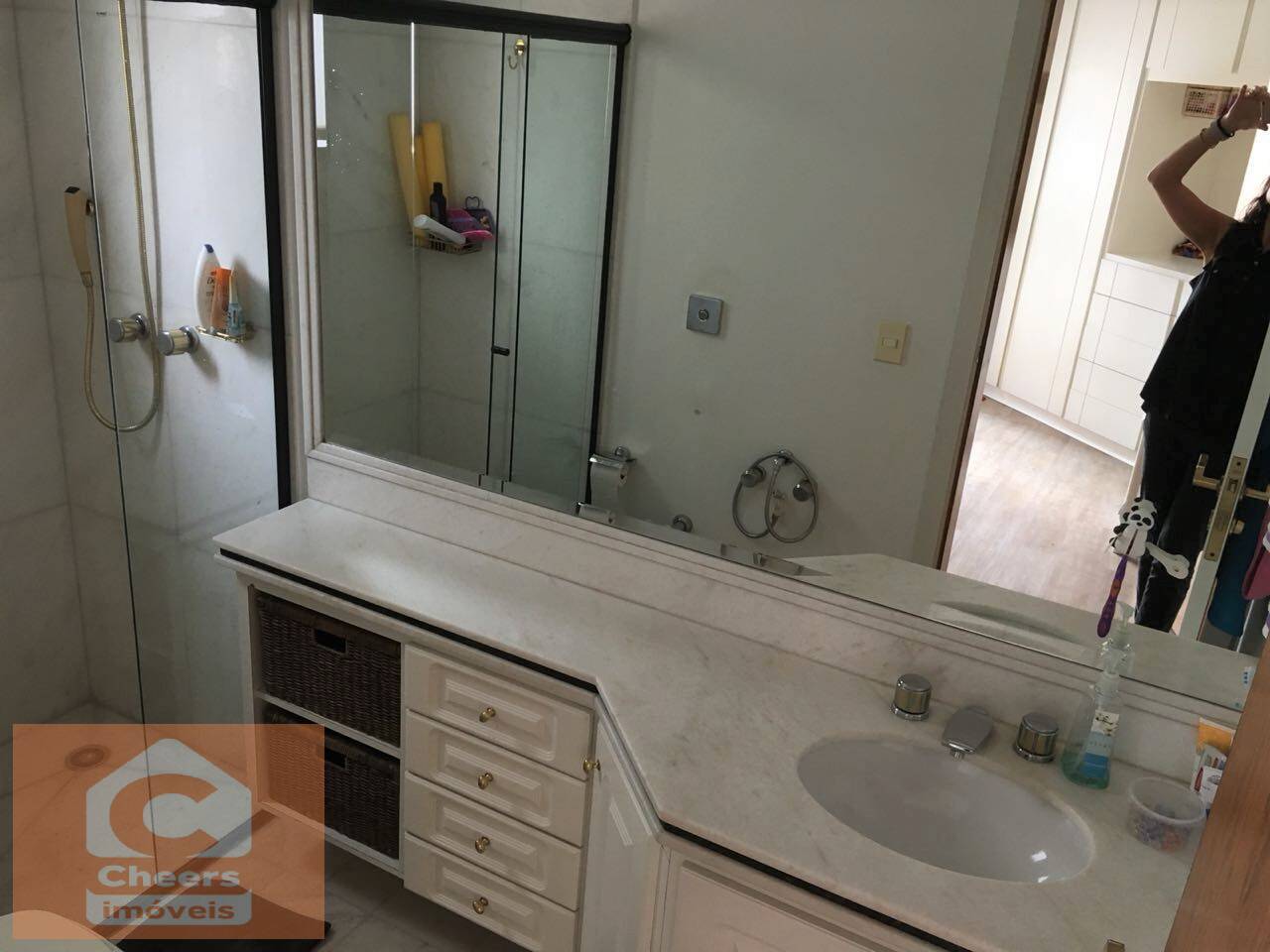 Apartamento para alugar com 3 quartos, 225m² - Foto 15