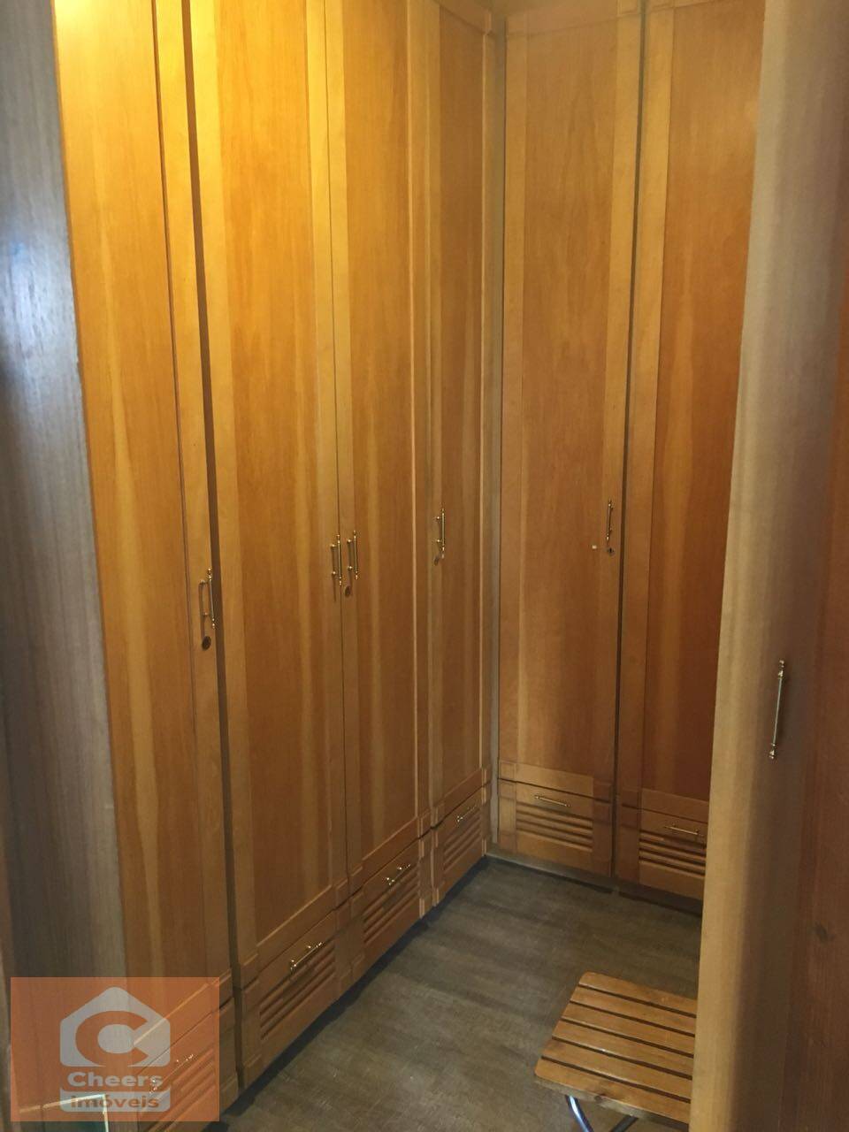 Apartamento para alugar com 3 quartos, 225m² - Foto 16